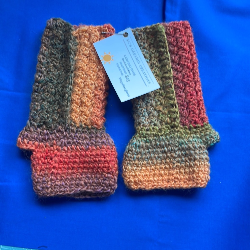 Fingerless gloves